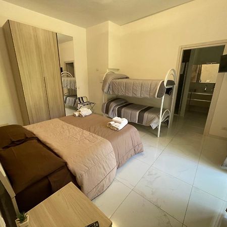 B&B Il Suono Della Campagna Terracina Luaran gambar