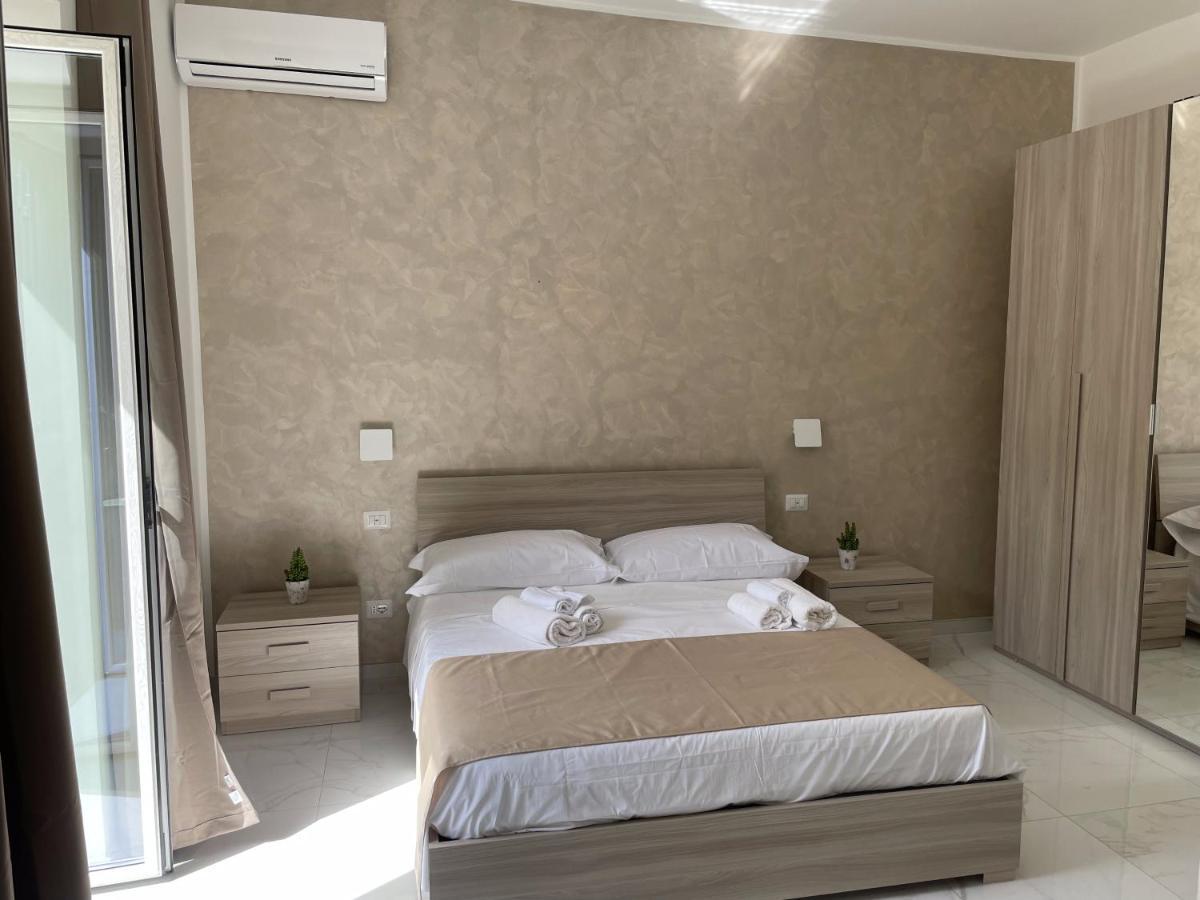 B&B Il Suono Della Campagna Terracina Luaran gambar