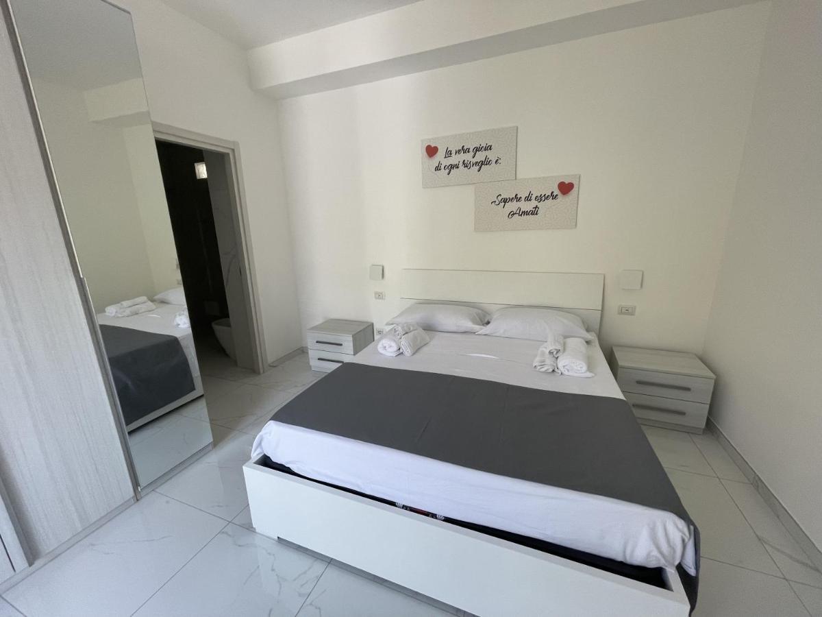 B&B Il Suono Della Campagna Terracina Luaran gambar